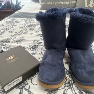 UGG Bailey Bow Boot with Cleaner Kit